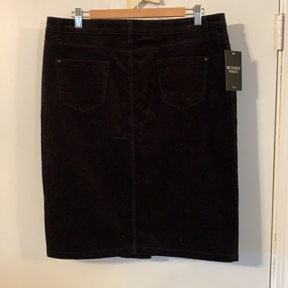 NWT Pure Collection Washed Velvet Button Skirt 12 - Picture 3 of 8